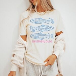 Sardinely Cute Fish Graphic Tee Playful Ocean Line Art